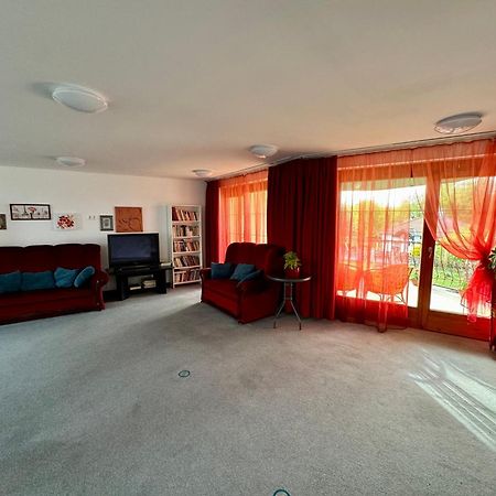 Eden Panzio Aparthotel บุค ภายนอก รูปภาพ