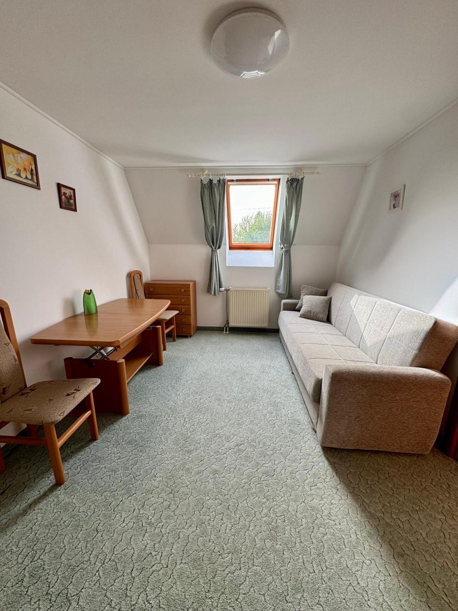 Eden Panzio Aparthotel บุค ภายนอก รูปภาพ
