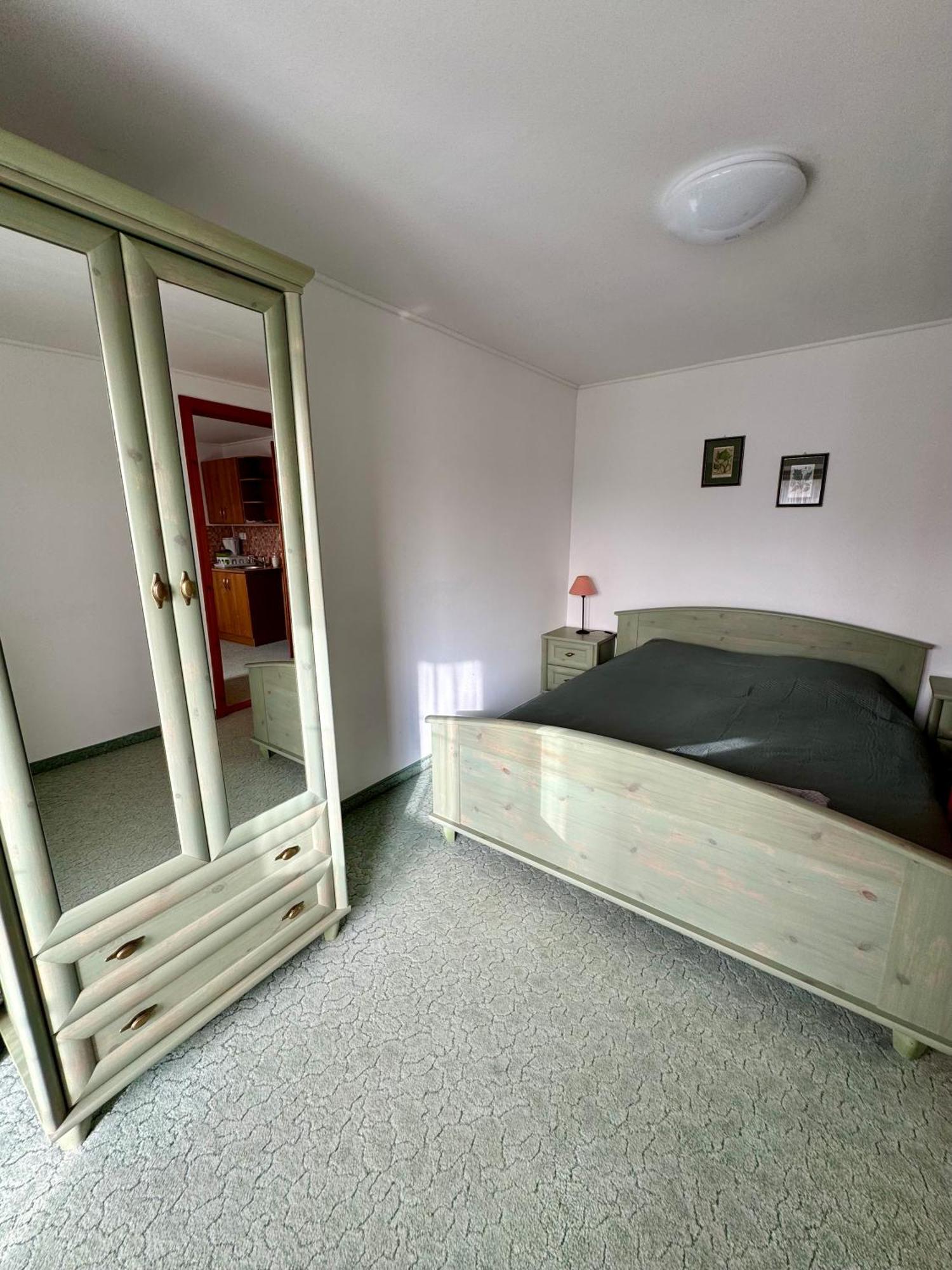Eden Panzio Aparthotel บุค ภายนอก รูปภาพ