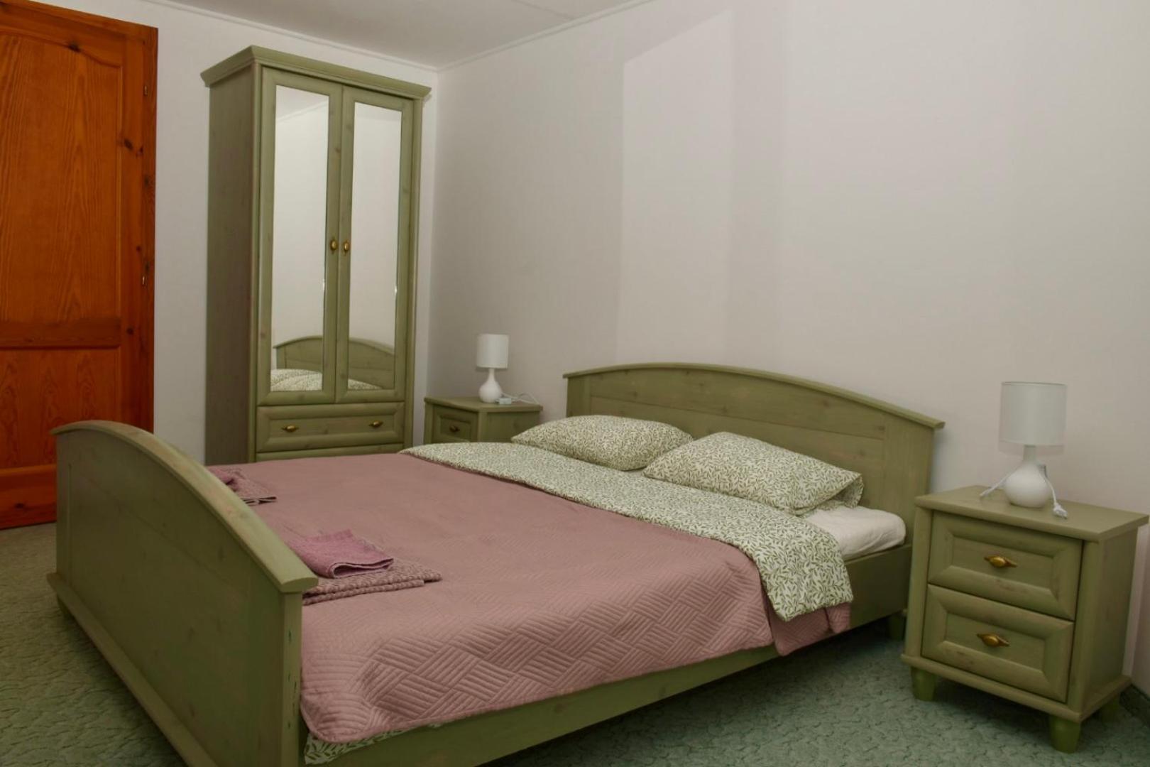 Eden Panzio Aparthotel บุค ภายนอก รูปภาพ
