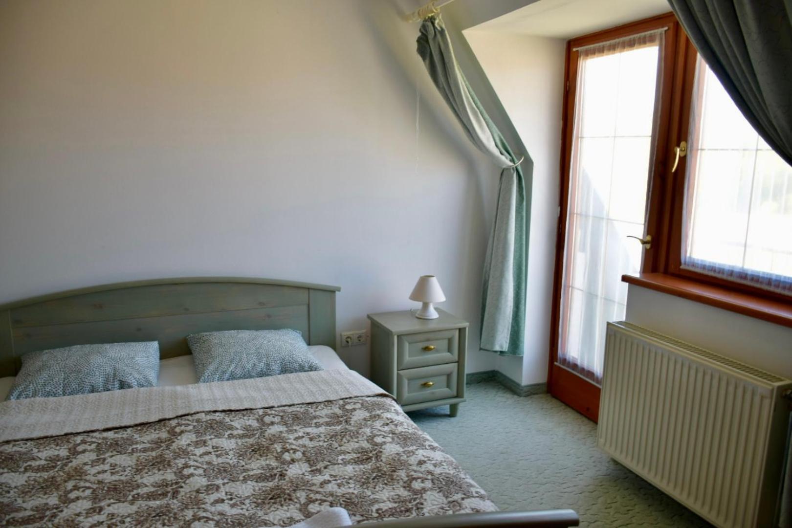 Eden Panzio Aparthotel บุค ภายนอก รูปภาพ
