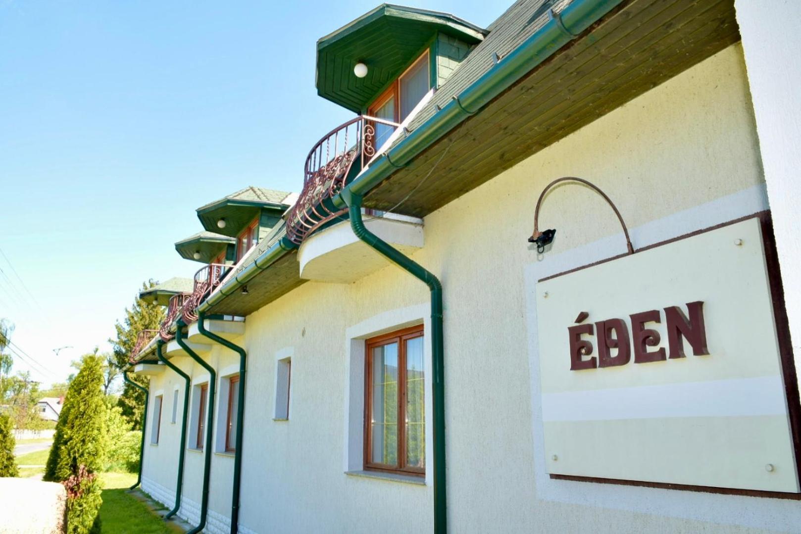Eden Panzio Aparthotel บุค ภายนอก รูปภาพ