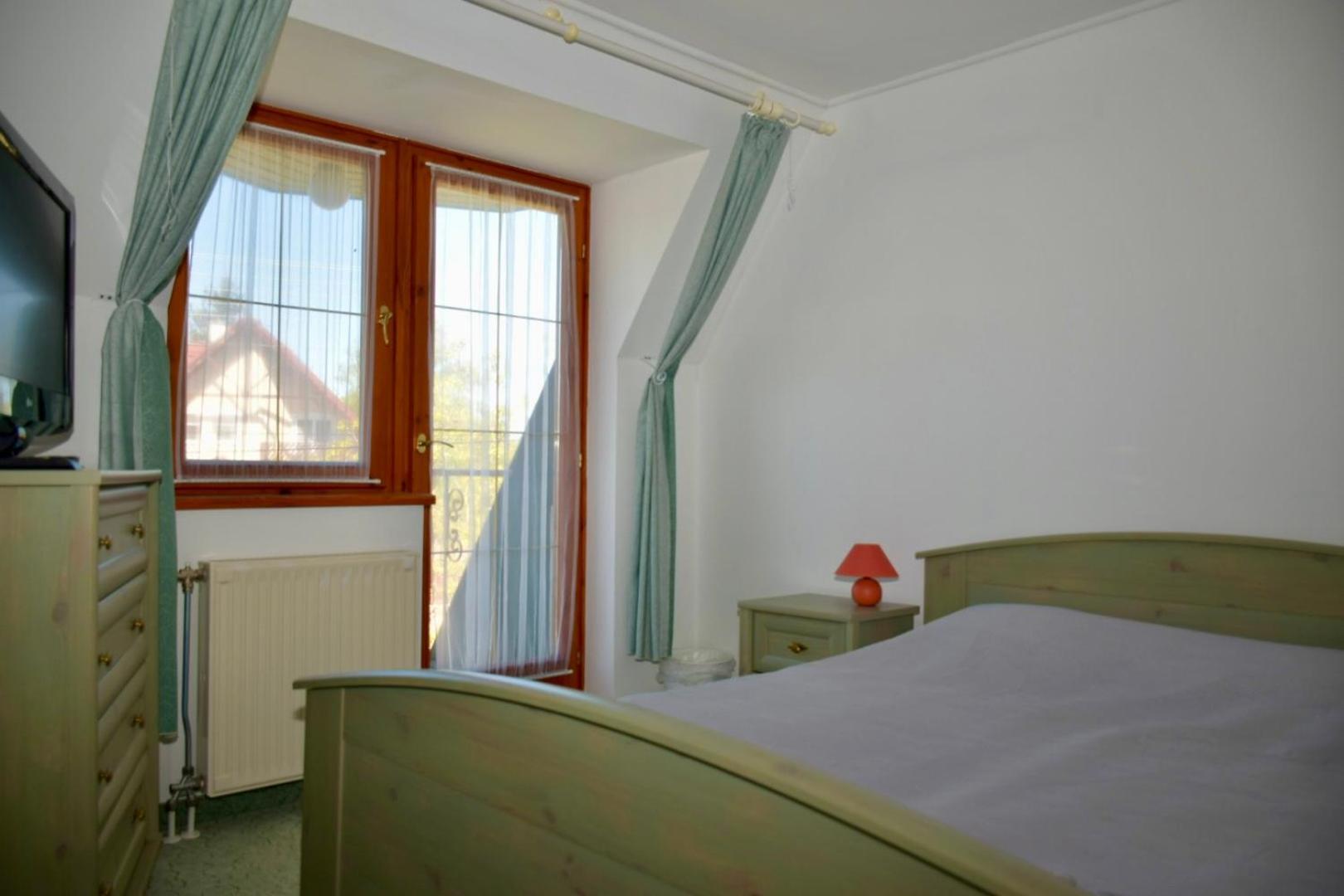 Eden Panzio Aparthotel บุค ภายนอก รูปภาพ