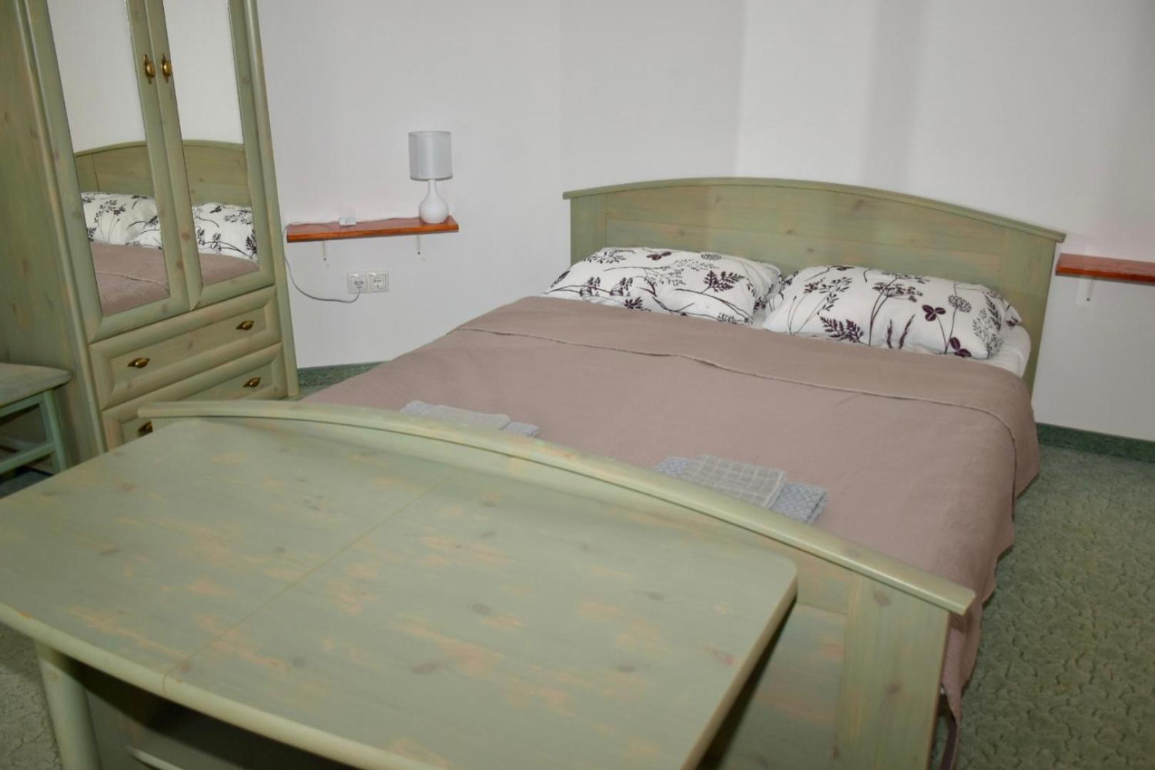 Eden Panzio Aparthotel บุค ภายนอก รูปภาพ